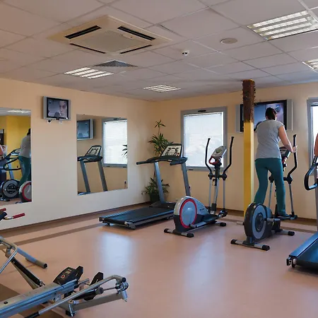 アクア ホテル 4*