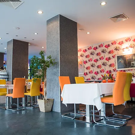 Hotel Aqua 4*