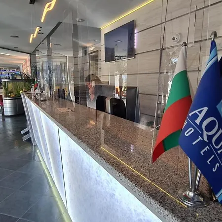 Ξενοδοχείο Aqua 4*