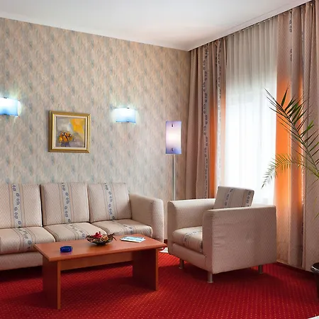 Hotel Aqua 4*