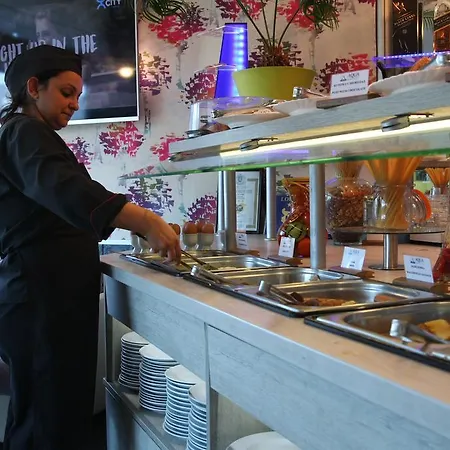 аква Хотел 4*