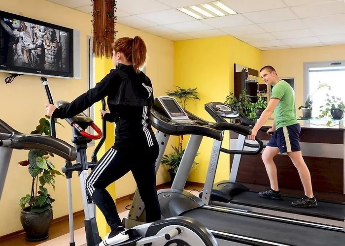 Ξενοδοχείο Aqua 4*